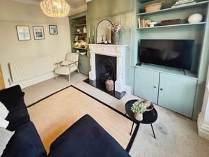 Lounge- click for photo gallery